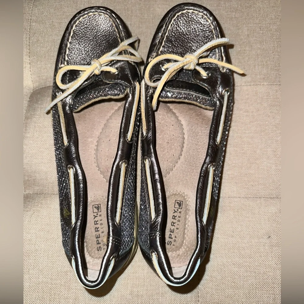 Sperry Top Sider Size 8 Silver - Picture 3 of 6